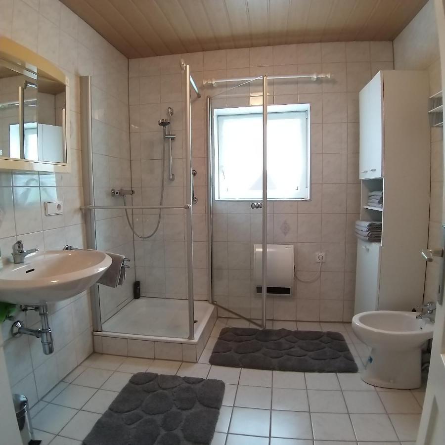 Haus Im Gruenen - Gmundennaehe Pinsdorf Esterno foto